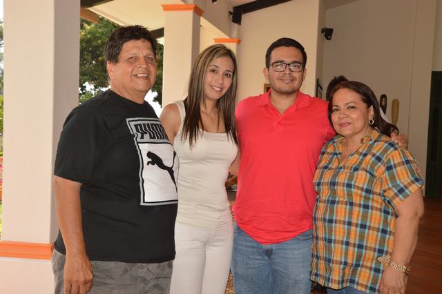 Roberto Rodríguez, Kelly Urazan, Roberto José Rodríguez y María Nancy Flórez.